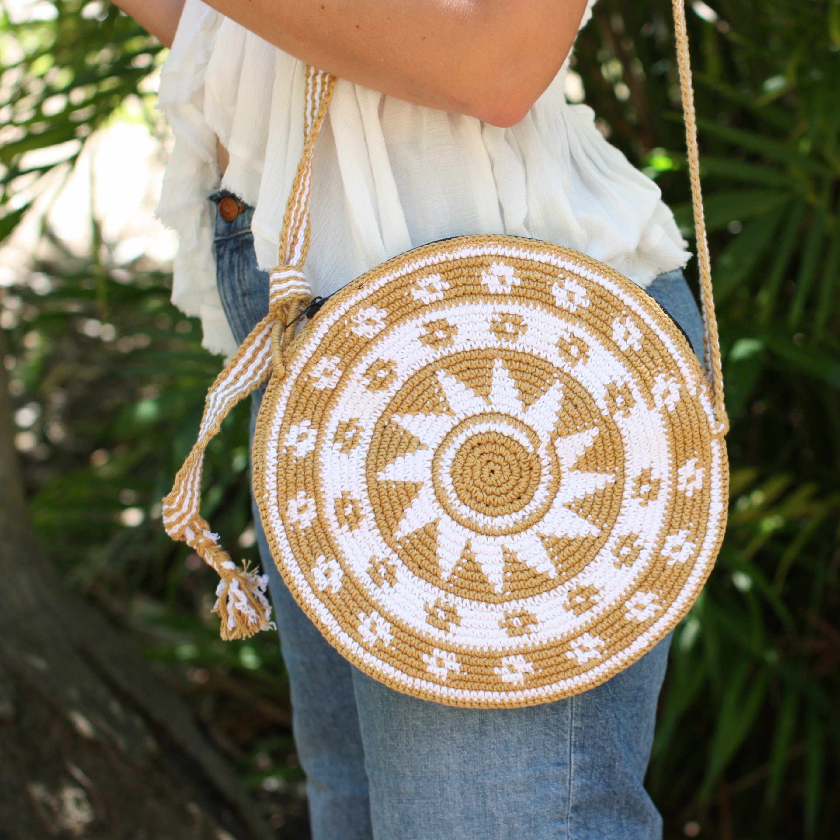 Nadia Crochet Round Crossover Purse